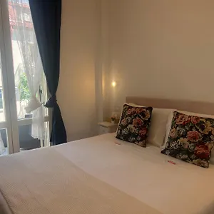 Regina In Melegnano - Wifi, Breakfast Box And Terrace , Milán Italia